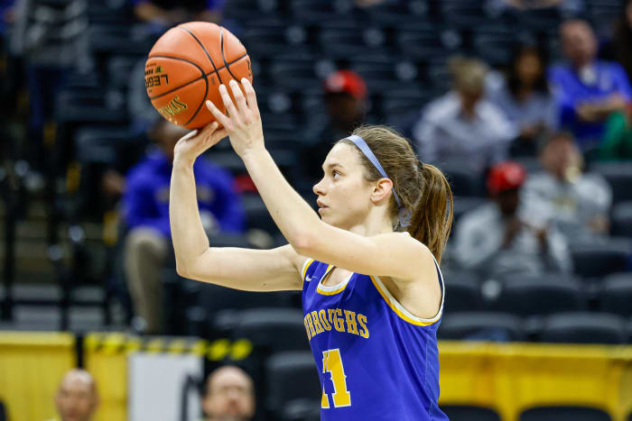 Burroughs Marshfield Missouri girls basketball March 13 2024 Nate Latsch 26924